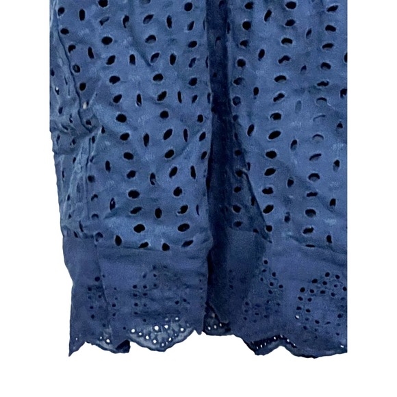 Women’s  Mini Blue Dress with Built in Shorts Underneath Eyelet lace Size Large - Picture 2 of 7